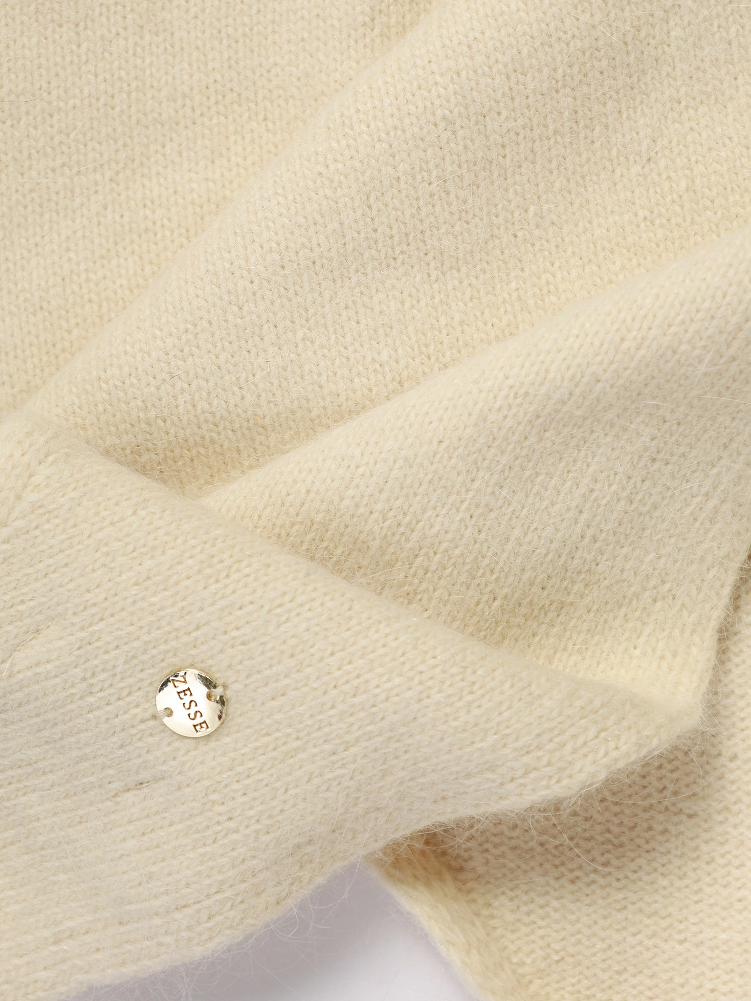 Шарф-косынка с декоративной нашивкой в ассортименте